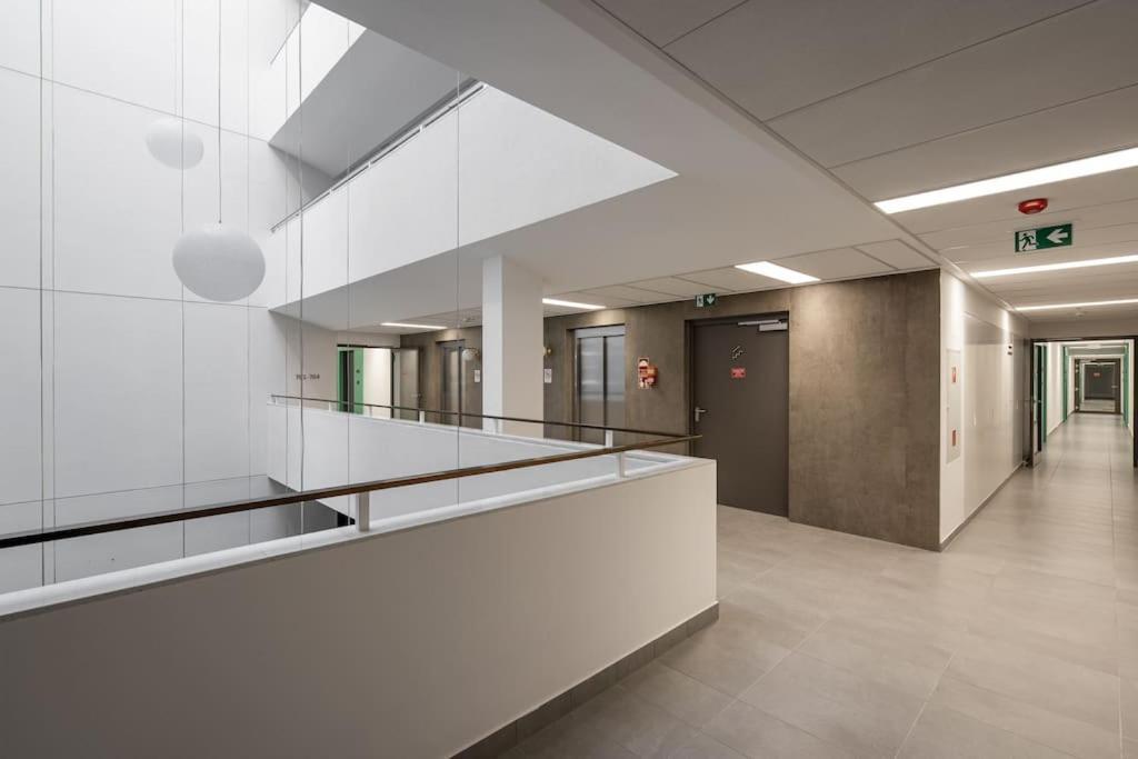 Oaks Studio With Balcony Budapest Exterior photo
